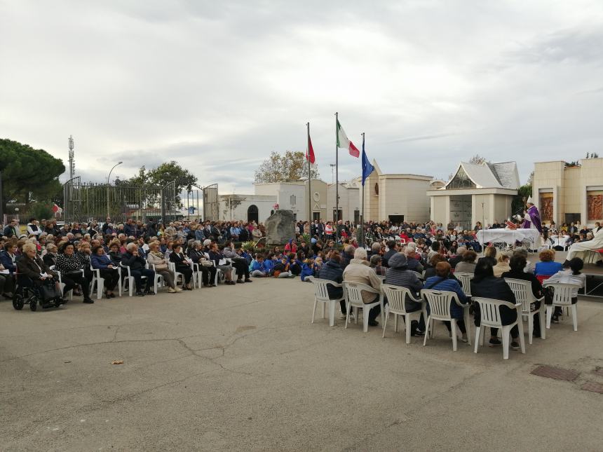 Messa per i defunti, Forte: "Entrerà nella gioia del cielo solo chi avrà amato"