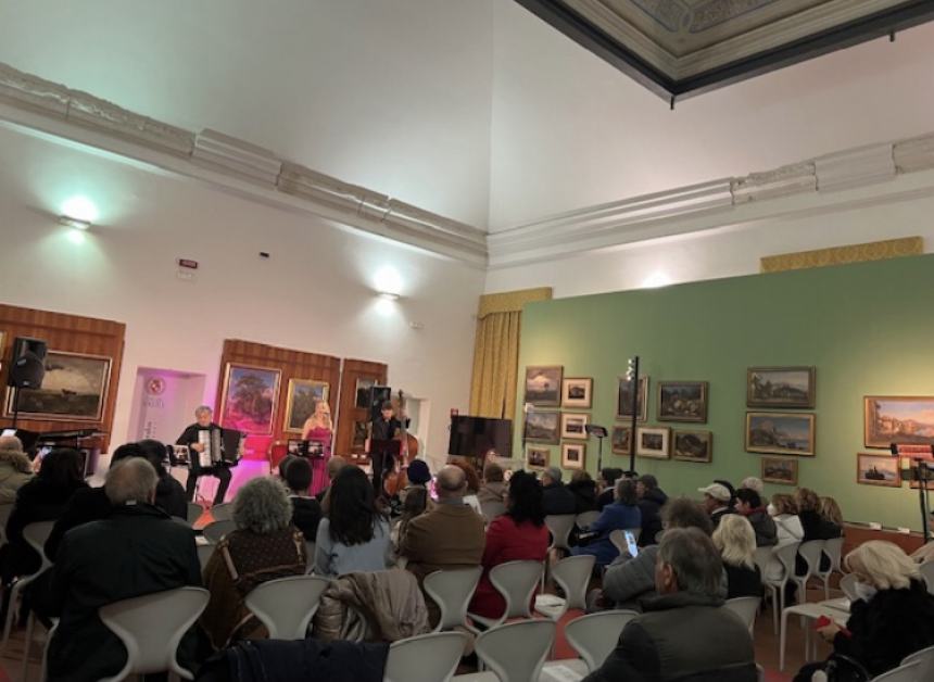 A Palazzo d’Avalos grande successo per il concerto di Natale “Incanto”