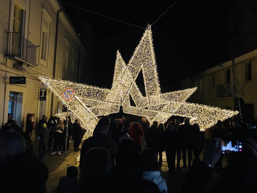 Oltre in 20mila alle Luminarie di Santo Stefano: la notte dei miracoli 