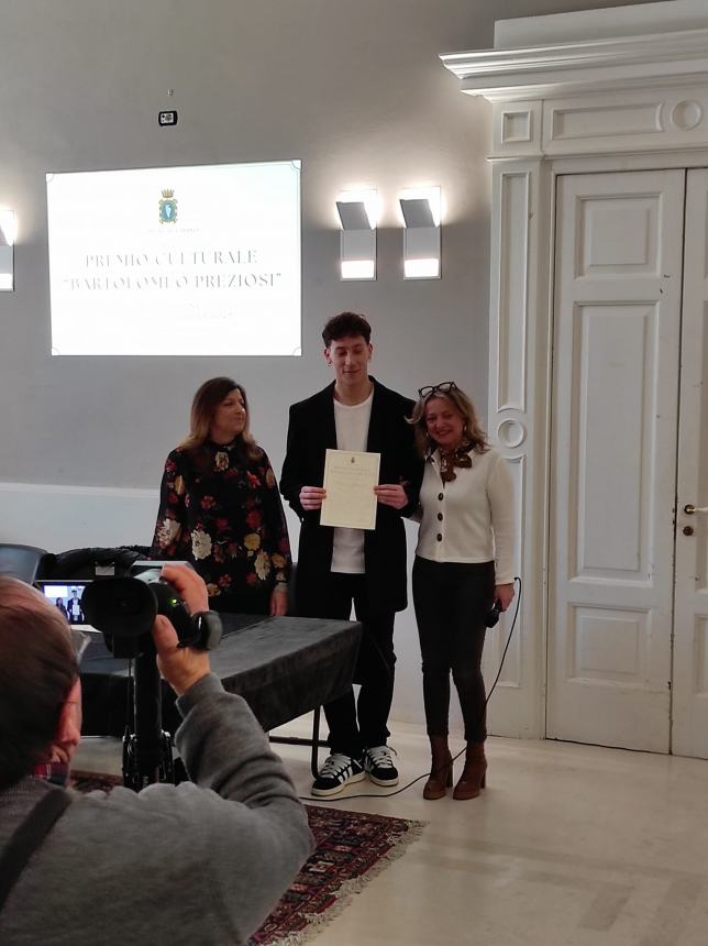 Studenti meritevoli, consegnato il premio "Bartolomeo Preziosi"