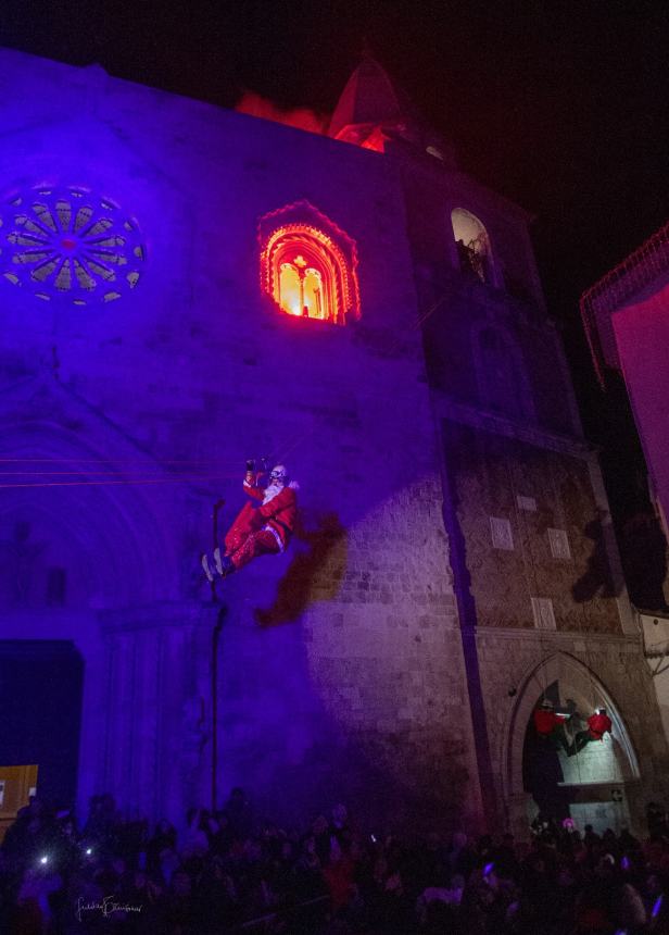 Oltre in 20mila alle Luminarie di Santo Stefano: la notte dei miracoli 