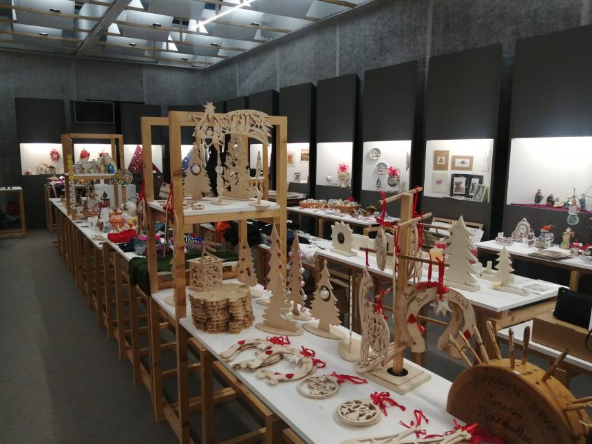 A Guardiagrele museo e mercatino dell'artigianato e mostra dei presepi