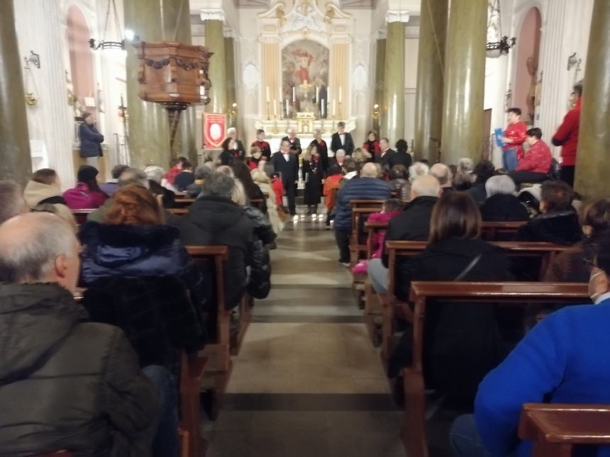 Emozioni a Santa Filomena con l'esibizione del coro Anffas e I cantori della Torre