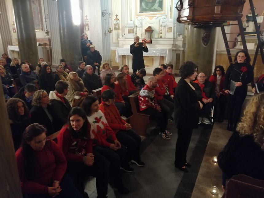 Emozioni a Santa Filomena con l'esibizione del coro Anffas e I cantori della Torre