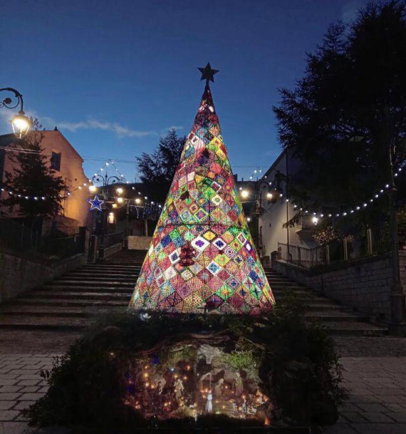 Tra nonni e nipoti: a Colletorto torna il villaggio di Babbo Natale