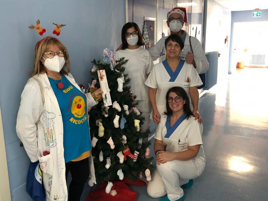 Torroni solidali in dono ai reparti ospedalieri e alla Caritas dalla Ricoclaun