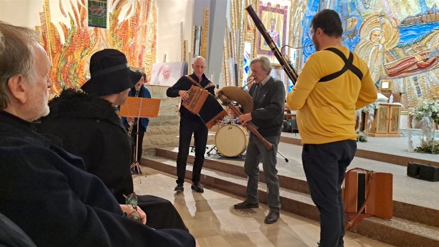 Il concerto dell'Avis alla chiesa di San Timoteo