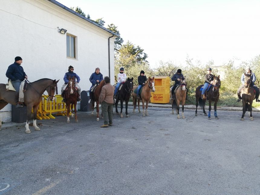 A Pagliarelli onore ai caduti della terra e a Sant'Antonio Abate con la benedizione degli animali 