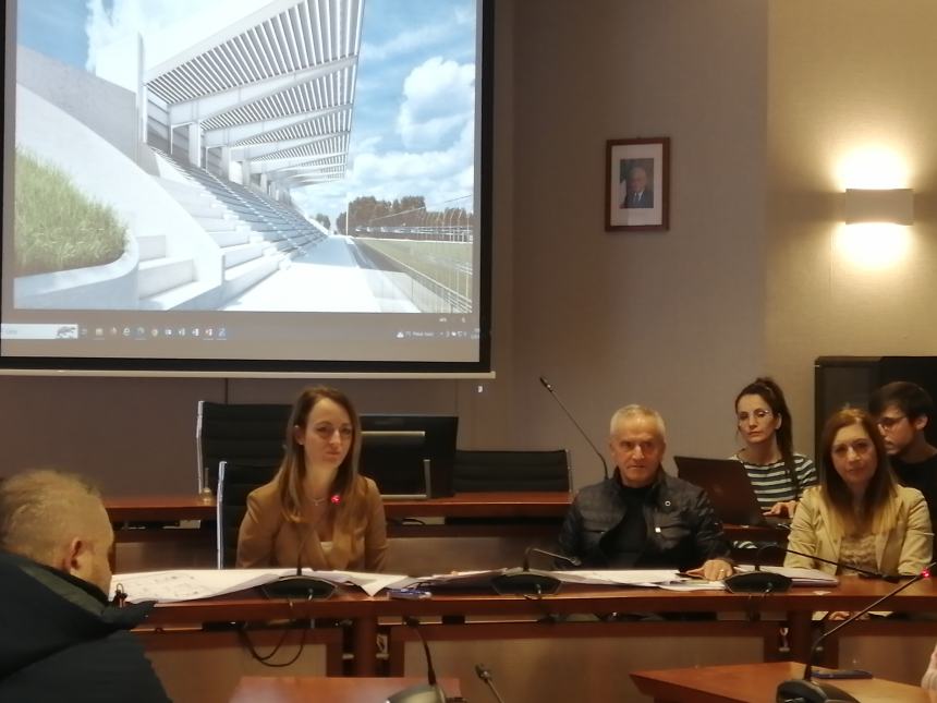 Stadio Bucci, ok dal Coni e presentato progetto: “Tribuna di 800 posti, circa 2 anni per i lavori”