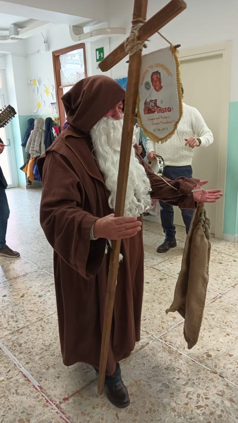 Vasto si prepara a "Lu Sand'Andunie", prima esibizione con i bambini della materna 