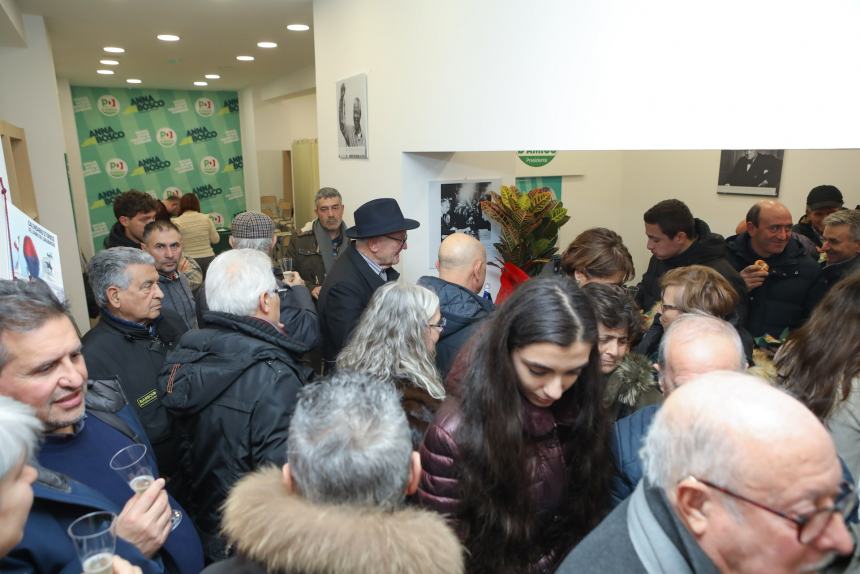 Anna Bosco inaugura sede elettorale: “Condivisione delle idee fondamentale per la politica dei contenuti”