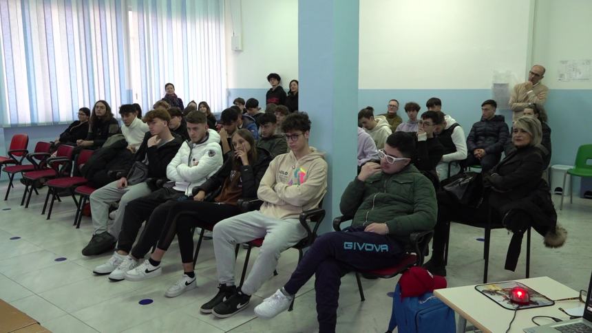 Capitani e direttori, gli allievi di ieri a confronto con gli studenti di oggi