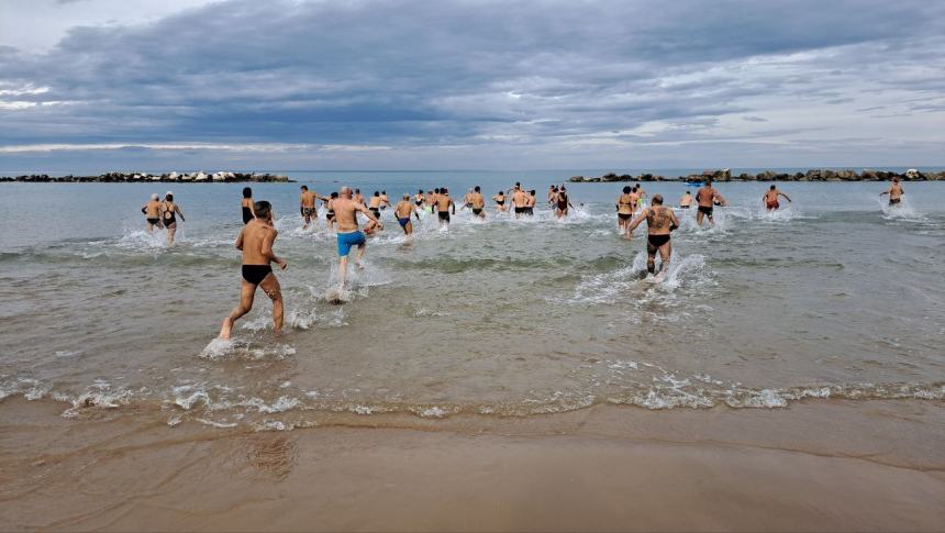 Il tuffo di Capodanno 2024