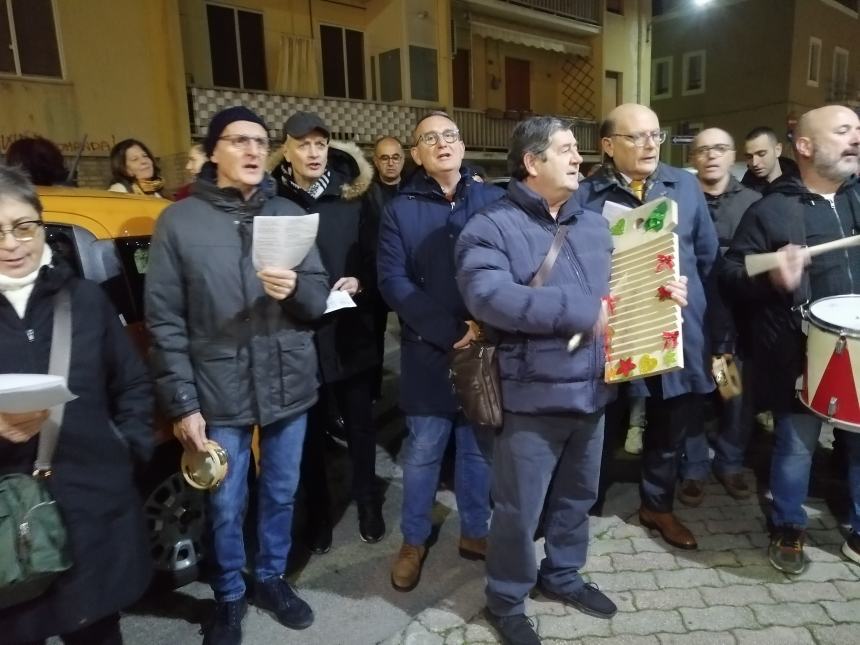 Rinnovata la tradizione dei Canti della Pasquetta a Vasto: 4 gruppi nel centro storico