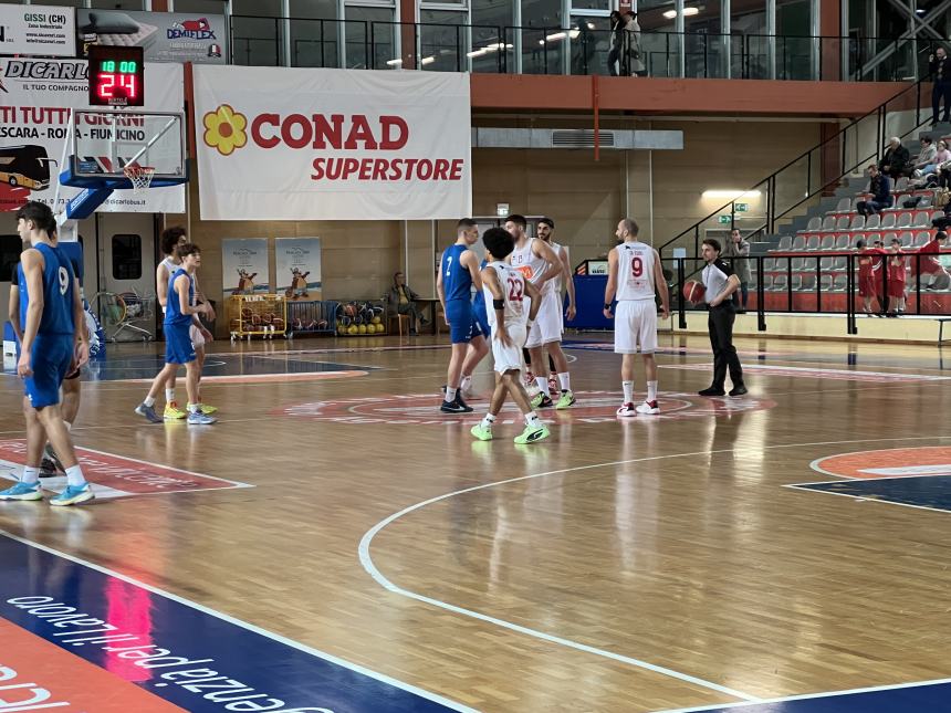 Vasto Basket forza 7: annichilita Roseto, ora la fuga è completa