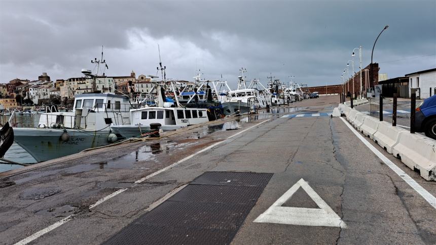 Pescherecci fermi al porto di Termoli