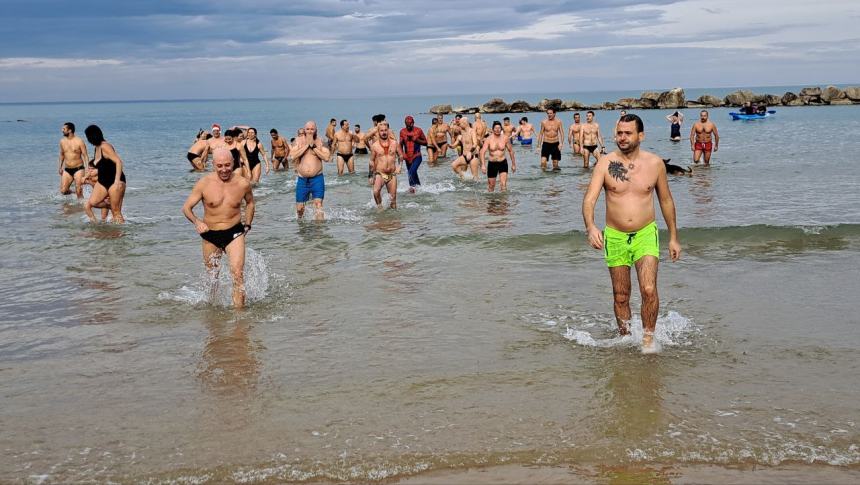 Il tuffo di Capodanno 2024