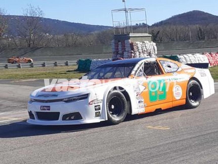 EuroNascar, lo schiavese Thomas Papa scalda i motori: weekend di test a Magione