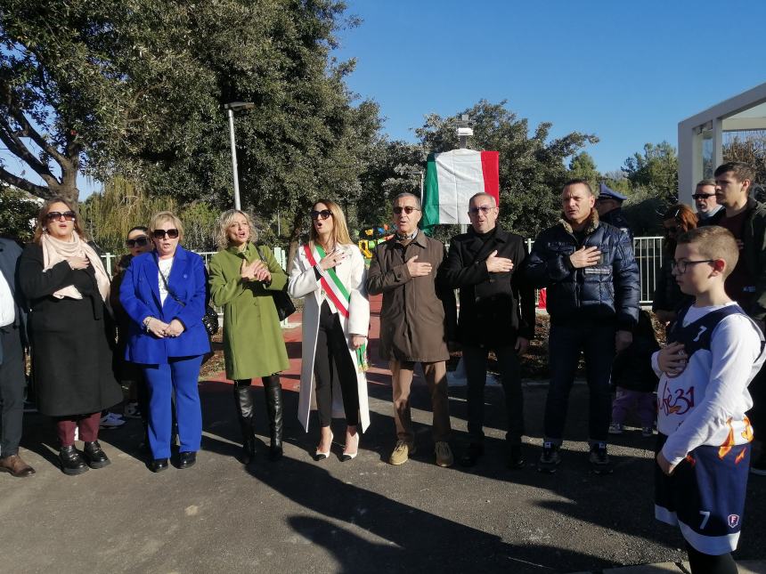 Inaugurato il parco dedicato a Emiliana Colitto: "Il suo nome sussurrato fra queste panchine" 