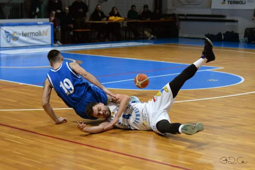 Airino basket Termoli beffata per un punto a Giulianova