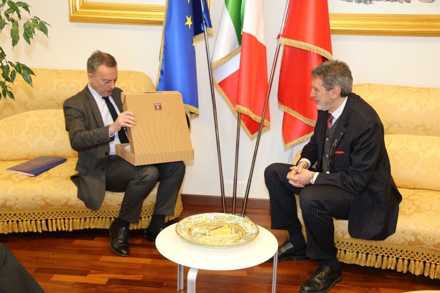 Marsilio a colloquio con l’ambasciatore Briens: possibili collaborazioni con la Francia