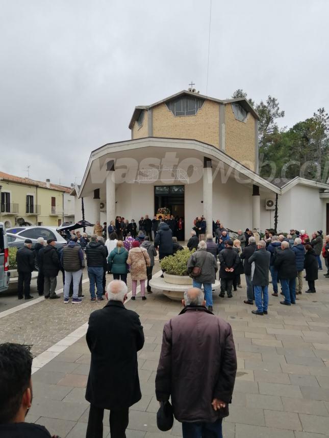 A Gissi l'ultimo saluto a Carolina D'Addario: "Una grande lavoratrice, ci mancherà"