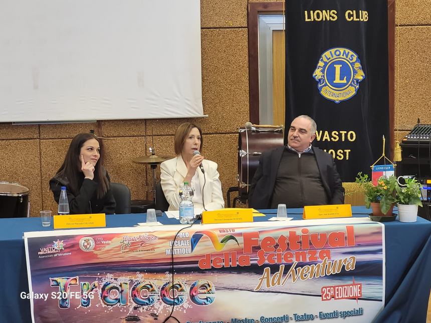 O Lions Clube Vasto hospeda o protagonista da Semana de Ciências da Mattioli High School 