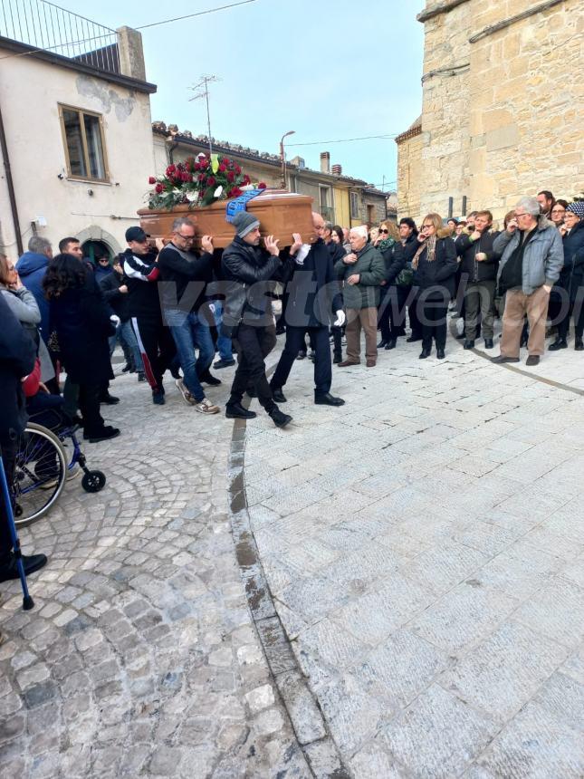 Dolore e commozione a Fraine per l’ultimo saluto a Bertino Chiavaro