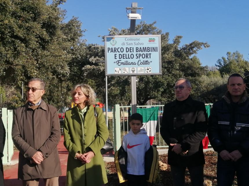 Inaugurato il parco dedicato a Emiliana Colitto: "Il suo nome sussurrato fra queste panchine" 