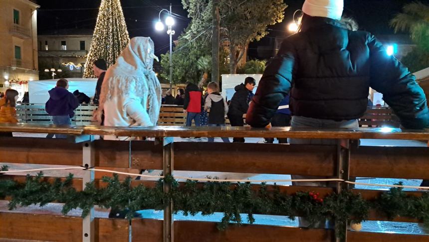 La Befana sul ghiaccio a Termoli