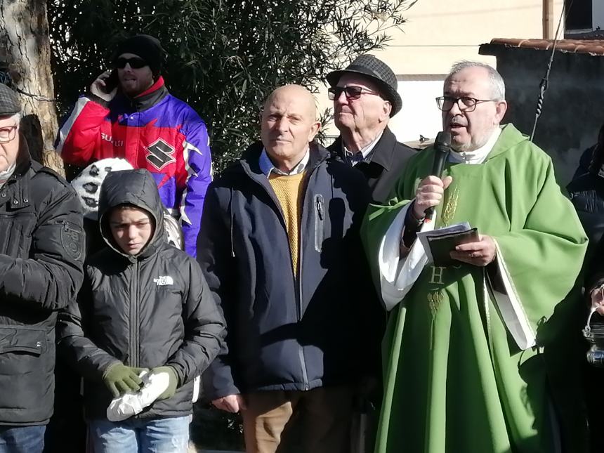 A Pagliarelli onore ai caduti della terra e a Sant'Antonio Abate con la benedizione degli animali 