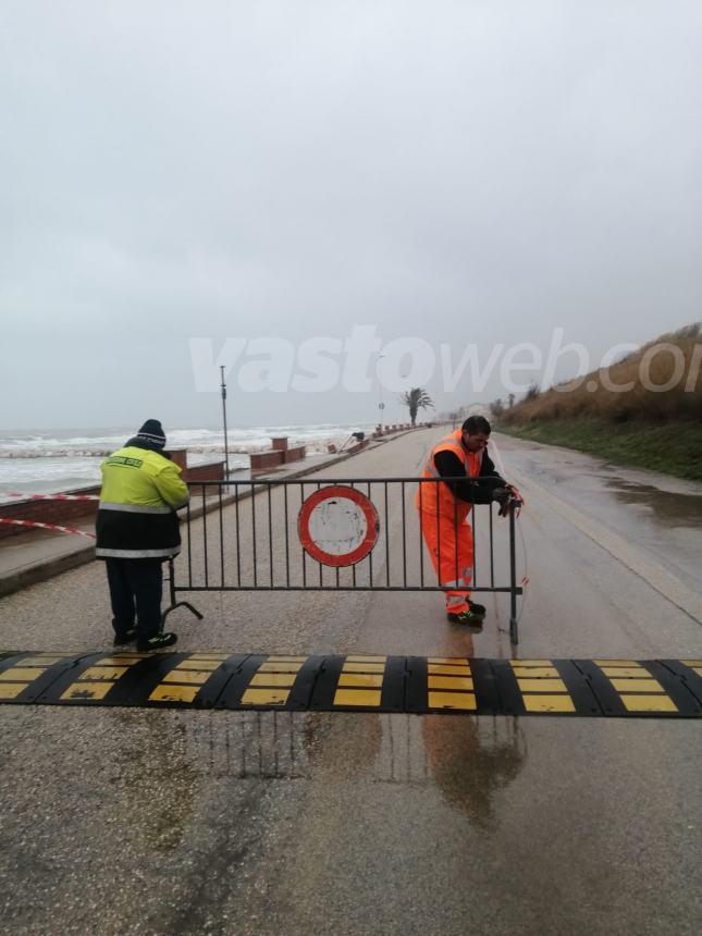 Pioggia e mareggiate, nuovo crollo sul lungomare nord di Casalbordino