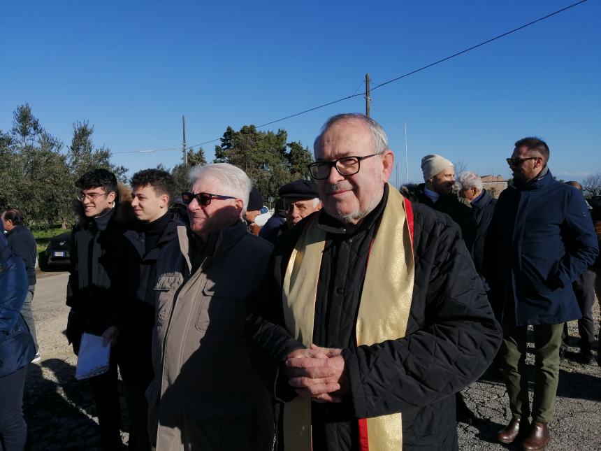 A Pagliarelli onore ai caduti della terra e a Sant'Antonio Abate con la benedizione degli animali 