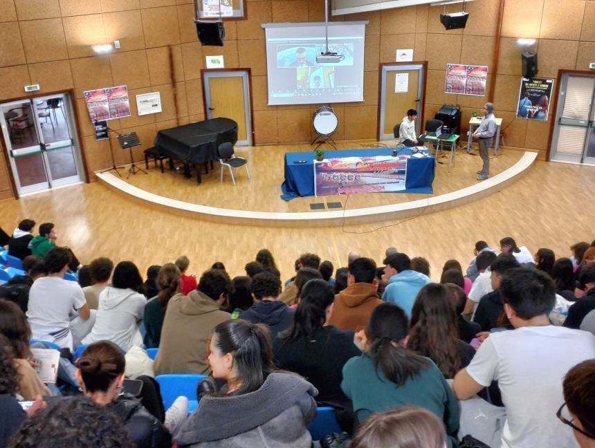 Festival della Scienza, al Mattioli intervento dell’ingegnere dell’aeronautica militare Ugo Marturano