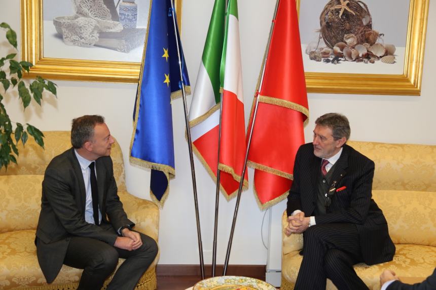 Marsilio a colloquio con l’ambasciatore Briens: possibili collaborazioni con la Francia