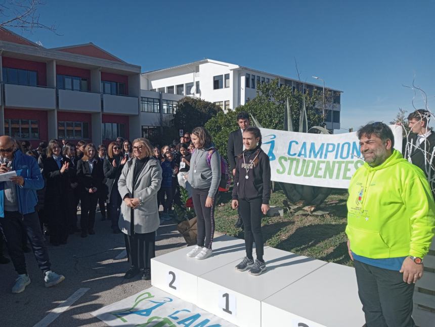 Corsa campestre, record di partecipanti all'istituto Alberghiero