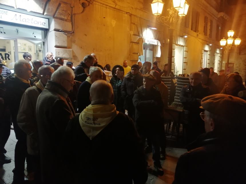 Vasto ha omaggiato "Lu Sand'Andunie" con due cori nel centro storico 