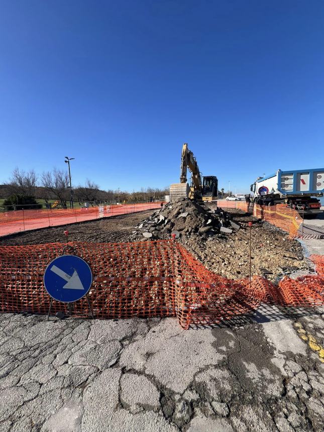 Partiti i lavori per la nuova rotonda sul lungomare di Casalbordino e per la sistemazione della parte crollata