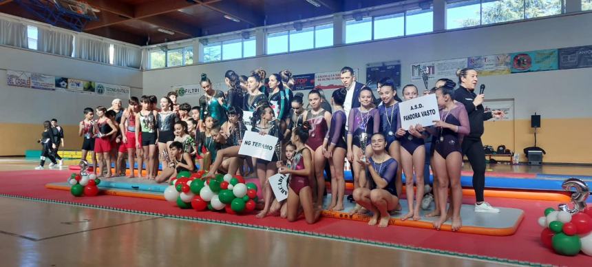 Ginnastica artistica, l'assessore Della Penna ospite ai campionati regionali a Vasto