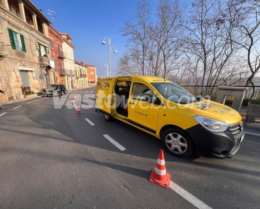 Scontro tra due auto a Casalbordino in via Porta Nuova