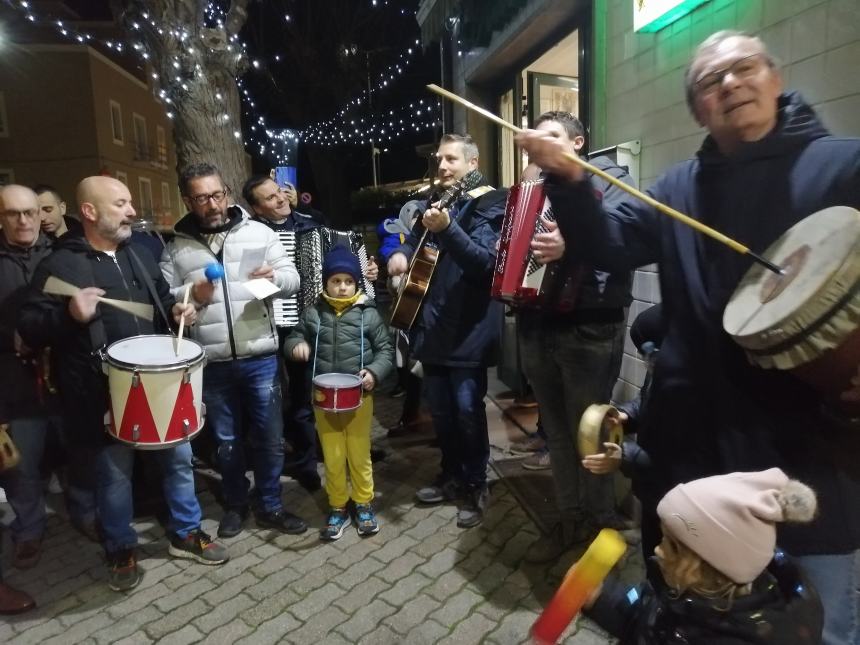 Rinnovata la tradizione dei Canti della Pasquetta a Vasto: 4 gruppi nel centro storico