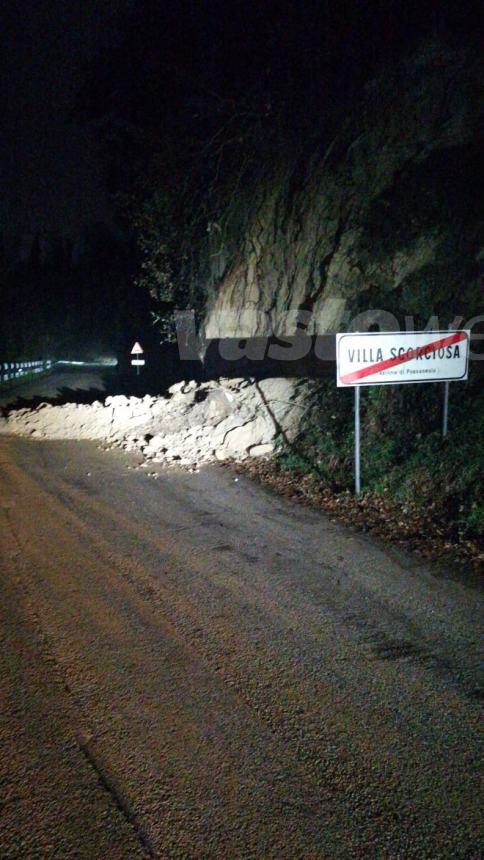 Frana a Fossacesia in località Villa Scorciosa, chiusa la ex provinciale 81