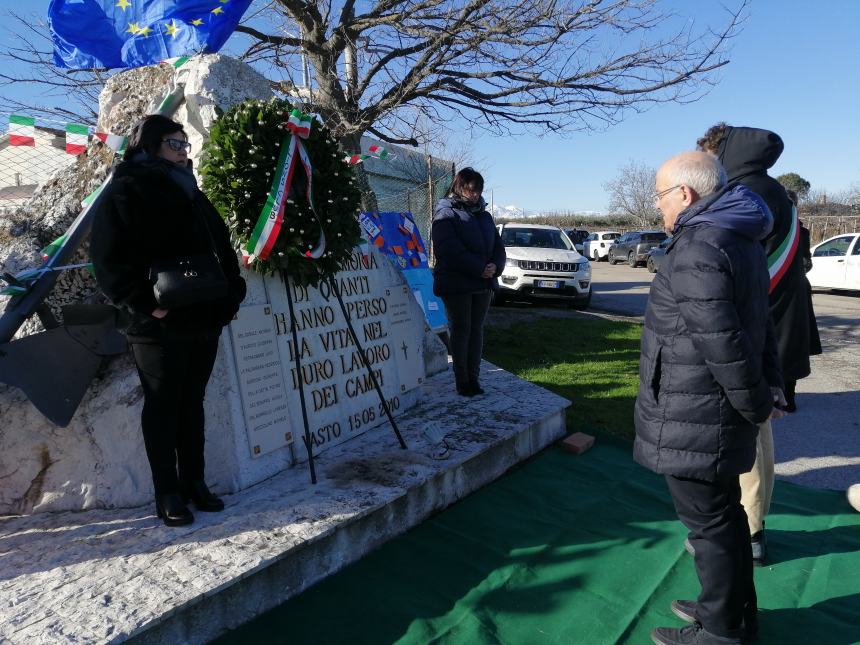 A Pagliarelli onore ai caduti della terra e a Sant'Antonio Abate con la benedizione degli animali 