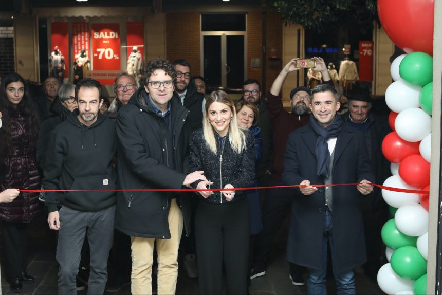 Anna Bosco inaugura sede elettorale: “Condivisione delle idee fondamentale per la politica dei contenuti”