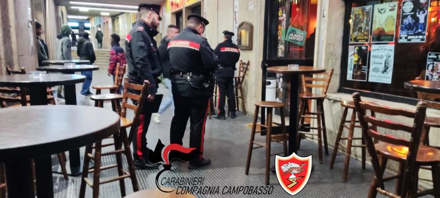 Carabinieri a piedi per contrastare lo spaccio e la criminalità