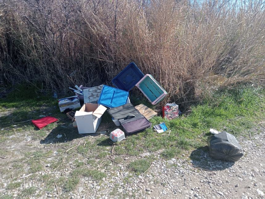 Decine di discariche abusive a Vasto: controlli a tappeto, nell'ultimo mese emessi 15 verbali