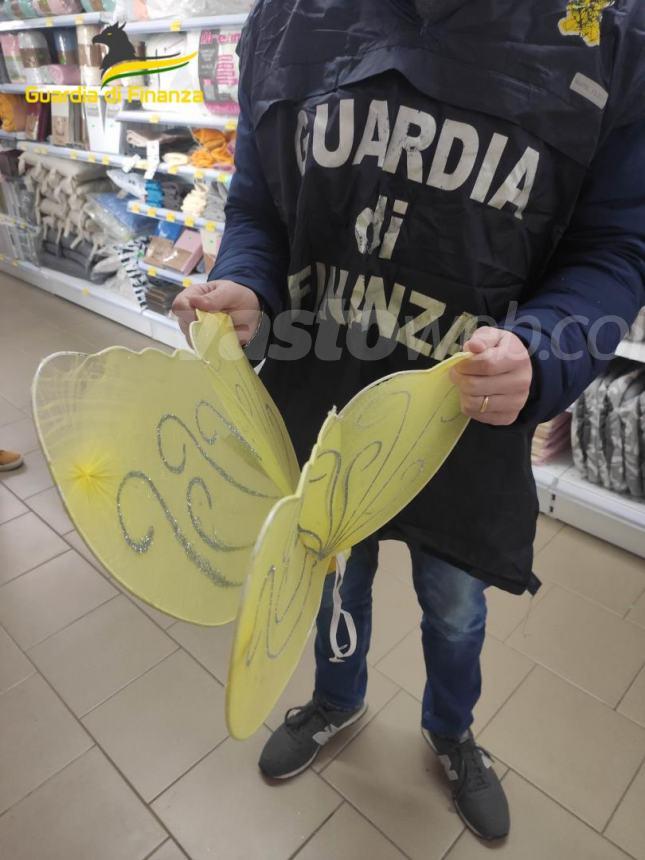 Sequestrati oltre 520mila prodotti non sicuri tra cui 23mila articoli di Carnevale per bambini