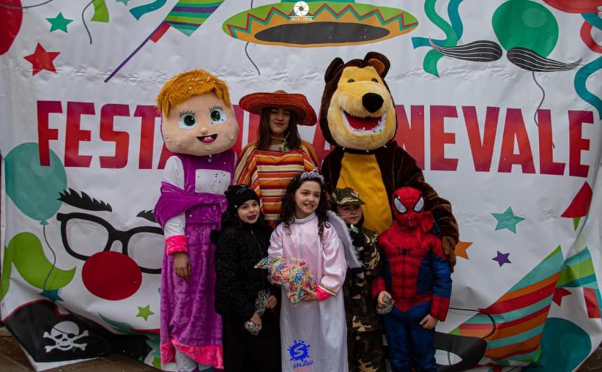 "Carnevale in piazza": Maschere, coriandoli e balli a Fresagrandinaria e Roccaspinalveti 