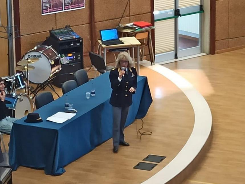 La legalità al centro dell’incontro tra gli studenti del Mattioli e la Questura 