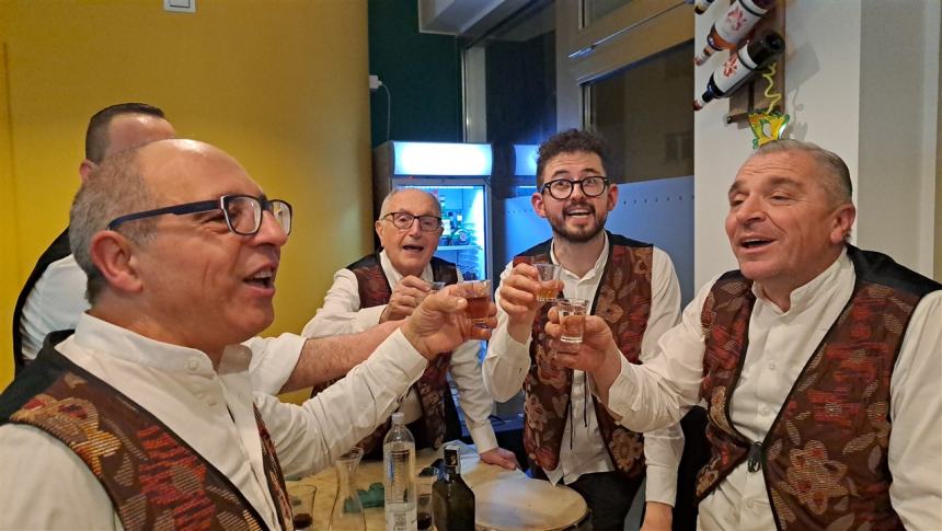 Il martedì grasso col gruppo folclorico "Tradizioni amiche"